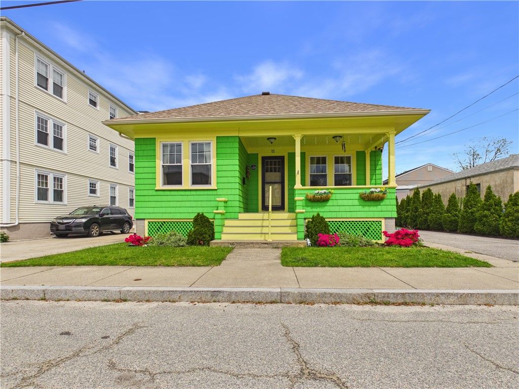 11 Hall Avenue, Warren, RI 02885
