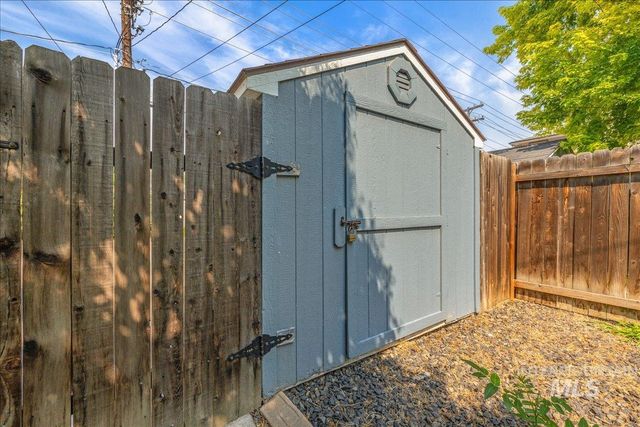 1917 N 33rd St, Boise, ID 83703