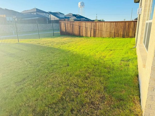 905 Tartane Drive, Anna, TX 75409