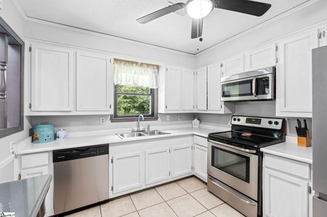 12 Virginia Avenue, Travelers Rest, SC 29690