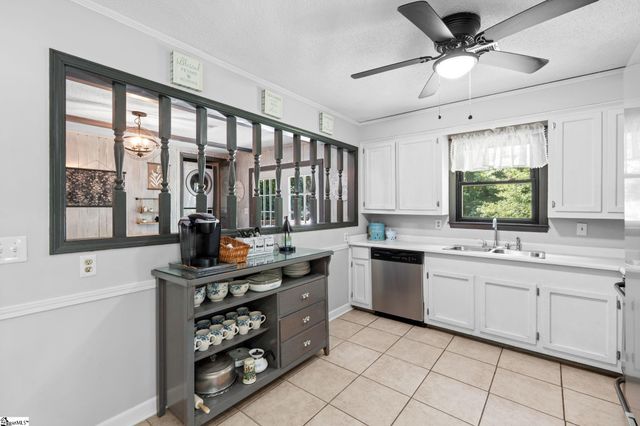 12 Virginia Avenue, Travelers Rest, SC 29690
