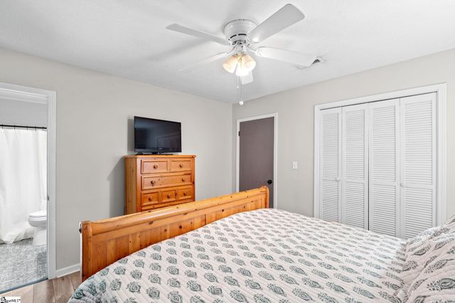 12 Virginia Avenue, Travelers Rest, SC 29690