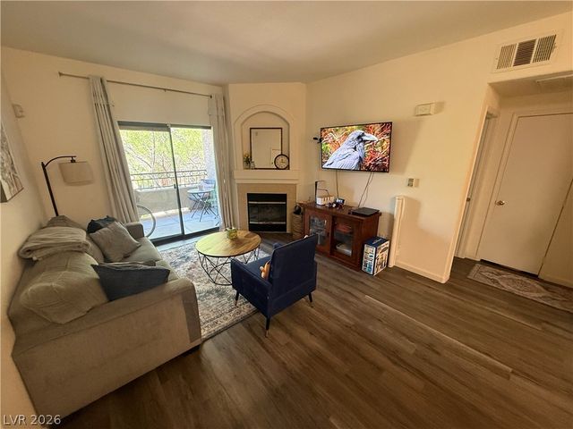 8250 North Grand Canyon Drive 2155, Las Vegas, NV 89166
