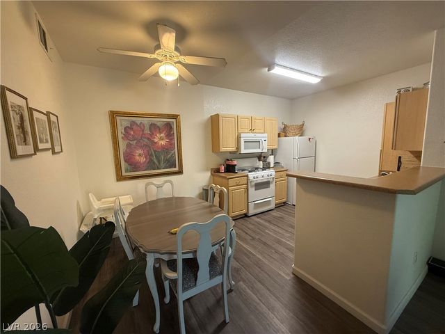 8250 North Grand Canyon Drive 2155, Las Vegas, NV 89166