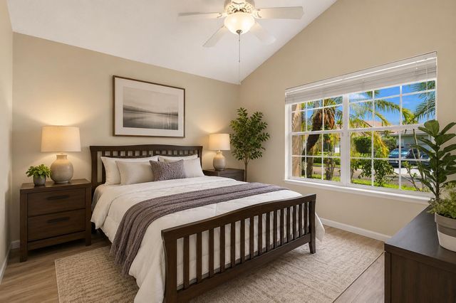 1500 Lacosta Drive W, Pembroke Pines, FL 33027