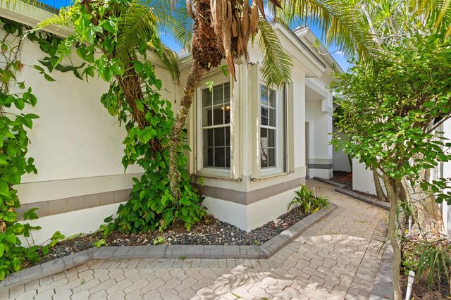 1500 Lacosta Drive W, Pembroke Pines, FL 33027