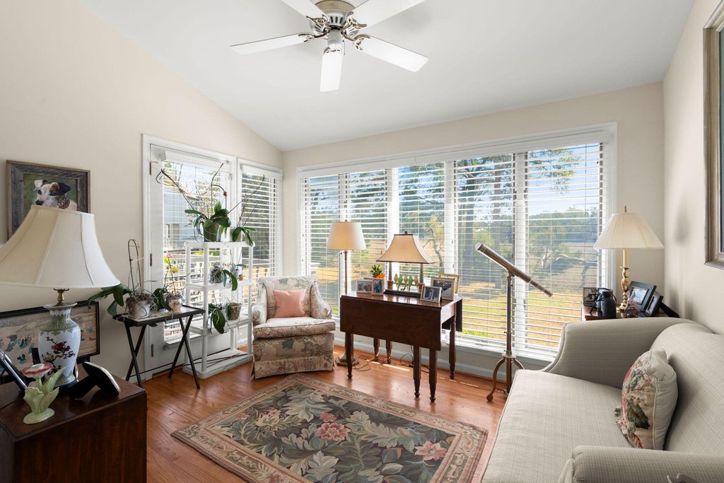 Image 27 of property listing at 610 Harbor Creek Place Unit 5, Charleston, SC 29412