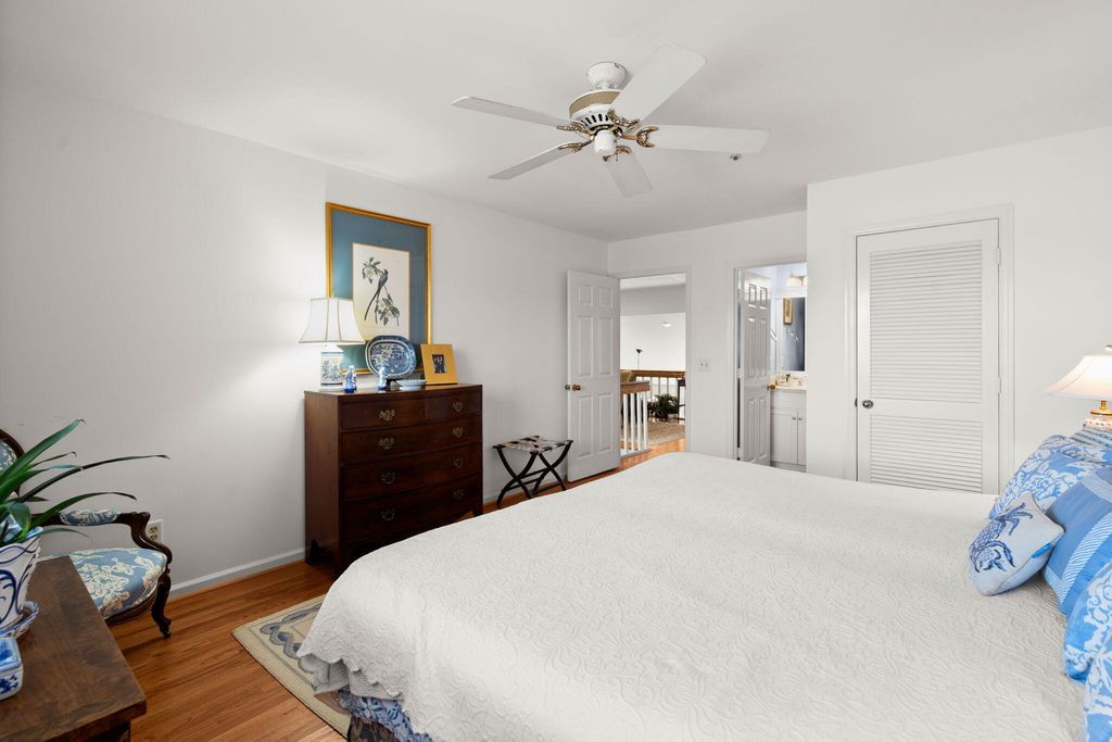 Image 38 of property listing at 610 Harbor Creek Place Unit 5, Charleston, SC 29412