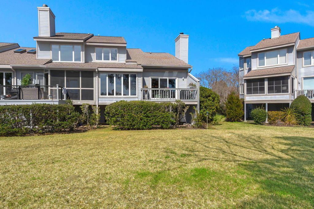 Image 41 of property listing at 610 Harbor Creek Place Unit 5, Charleston, SC 29412