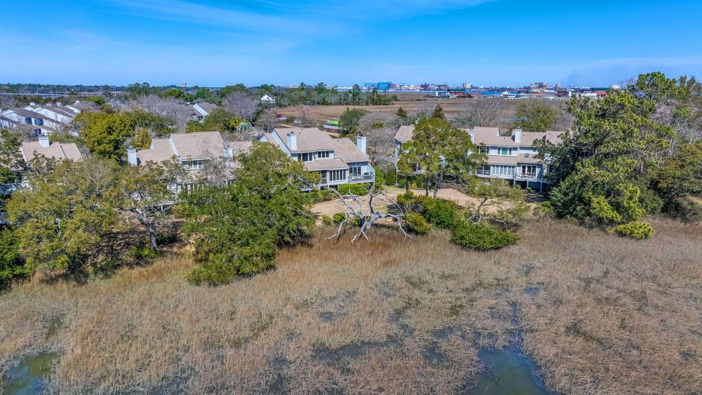 Image 43 of property listing at 610 Harbor Creek Place Unit 5, Charleston, SC 29412