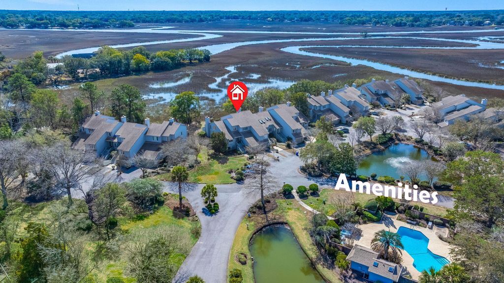 Image 9 of property listing at 610 Harbor Creek Place Unit 5, Charleston, SC 29412