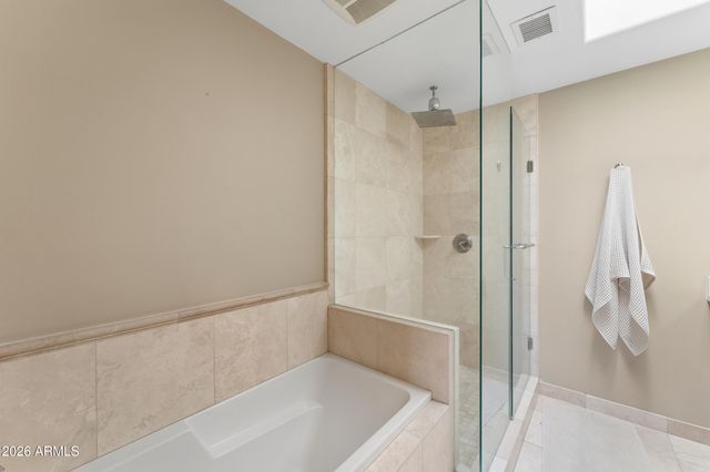 25555 N WINDY WALK Drive 24, Scottsdale, AZ 85255