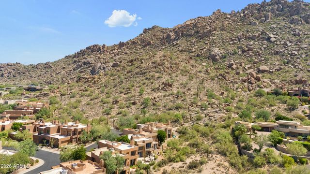 25555 N WINDY WALK Drive 24, Scottsdale, AZ 85255