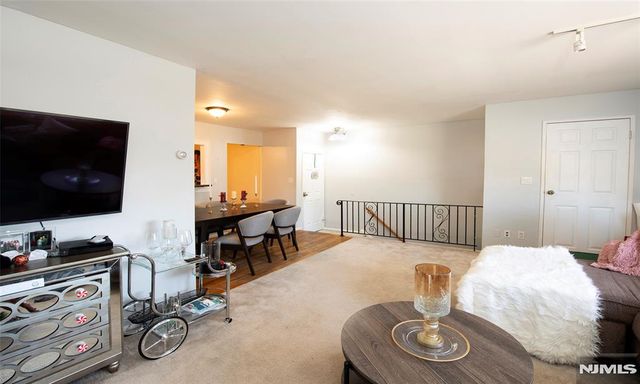 2-35 N Virginia Drive B, Fair Lawn, NJ 07410