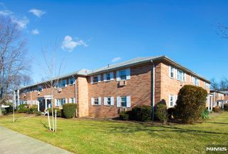 2-35 N Virginia Drive B, Fair Lawn, NJ 07410