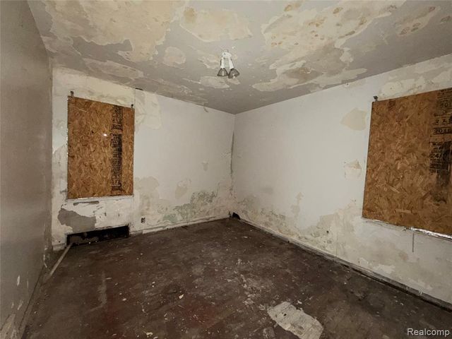 8418 Brace Street, Detroit, MI 48228