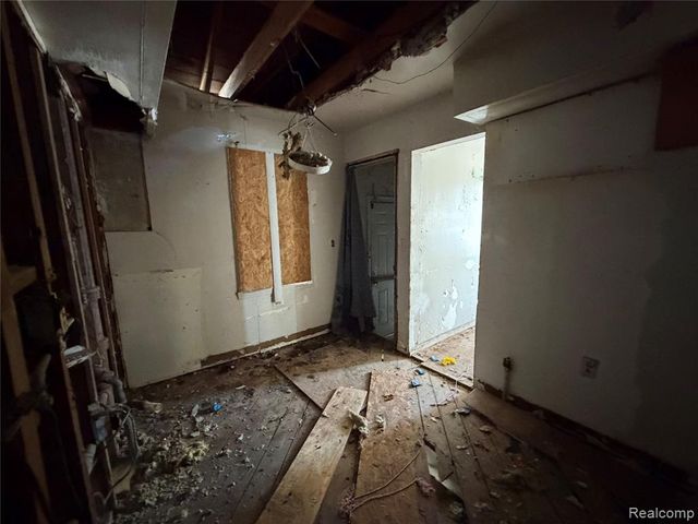 8418 Brace Street, Detroit, MI 48228