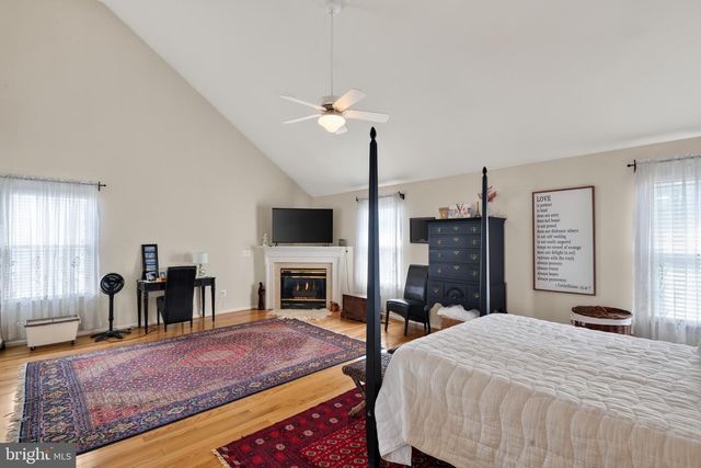 5155 BALLYCASTLE CIR CIR, Alexandria, VA 22315