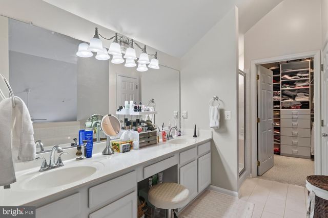 5155 BALLYCASTLE CIR CIR, Alexandria, VA 22315