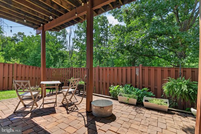 5155 BALLYCASTLE CIR CIR, Alexandria, VA 22315
