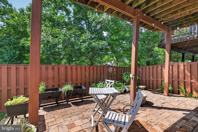 5155 BALLYCASTLE CIR CIR, Alexandria, VA 22315