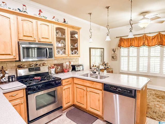 85 AZALEA TRAIL, Oneonta, AL 35121