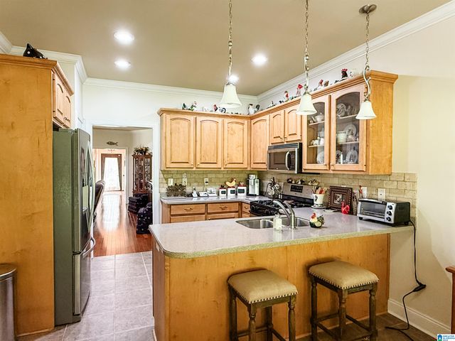 85 AZALEA TRAIL, Oneonta, AL 35121