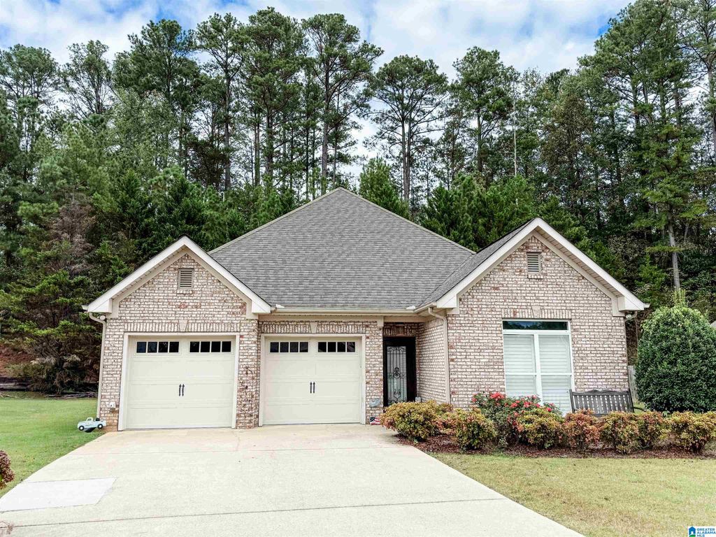 85 AZALEA TRAIL, Oneonta, AL 35121