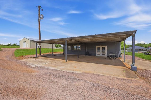 1861 Roland Road, Whitesboro, TX 76273