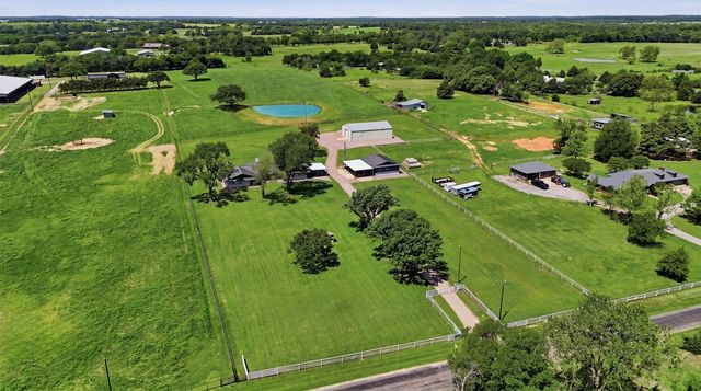 1861 Roland Road, Whitesboro, TX 76273