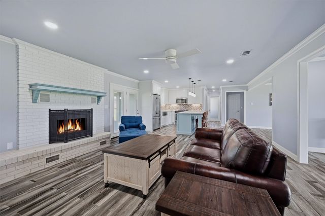 1861 Roland Road, Whitesboro, TX 76273