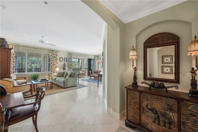 2822 Tiburon BLVD E 102, Naples, FL 34109