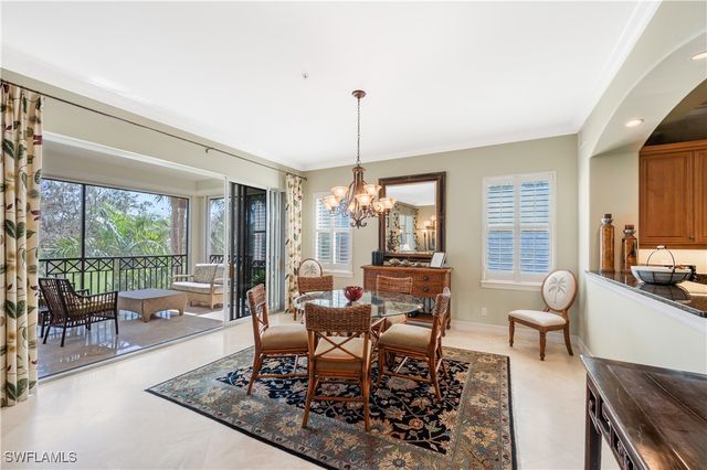 2822 Tiburon BLVD E 102, Naples, FL 34109