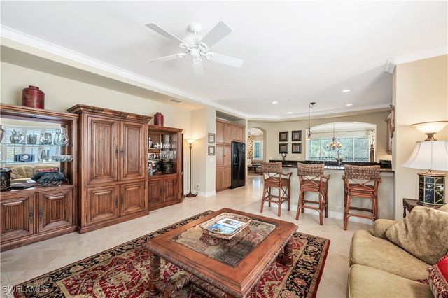 2822 Tiburon BLVD E 102, Naples, FL 34109