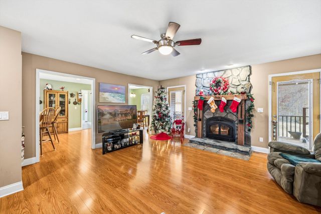 524 E Teems Road, Ringgold, GA 30736