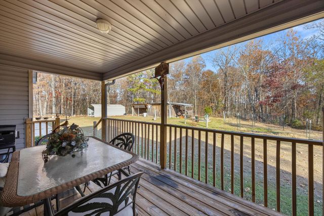 524 E Teems Road, Ringgold, GA 30736