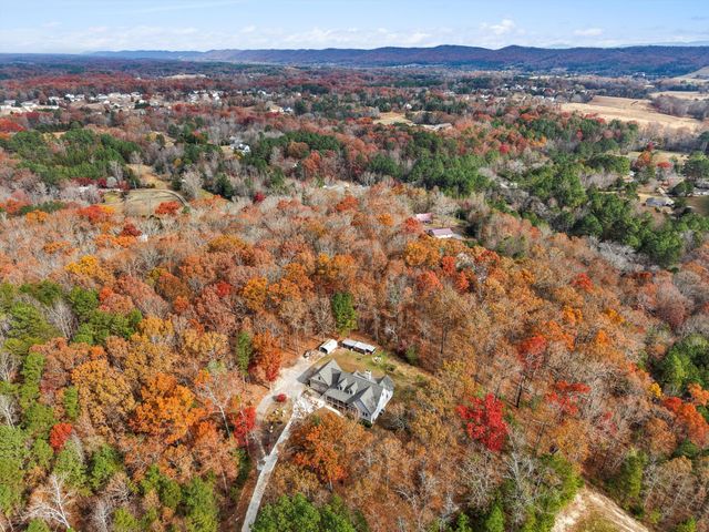 524 E Teems Road, Ringgold, GA 30736