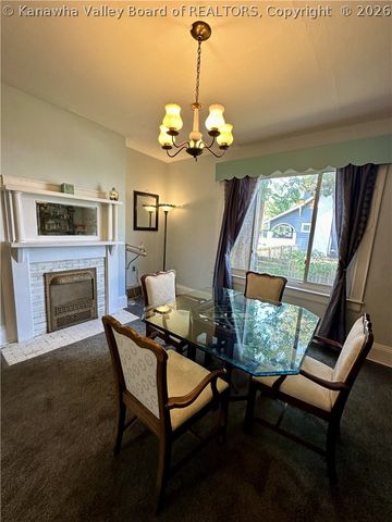 2312 Kanawha Terrace, St Albans, WV 25177
