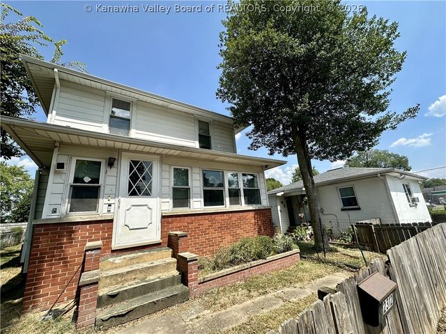 2312 Kanawha Terrace, St Albans, WV 25177