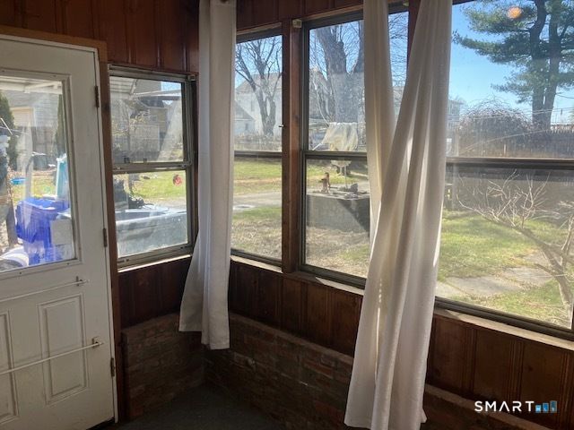 9 Warriner Avenue, Enfield, CT 06082