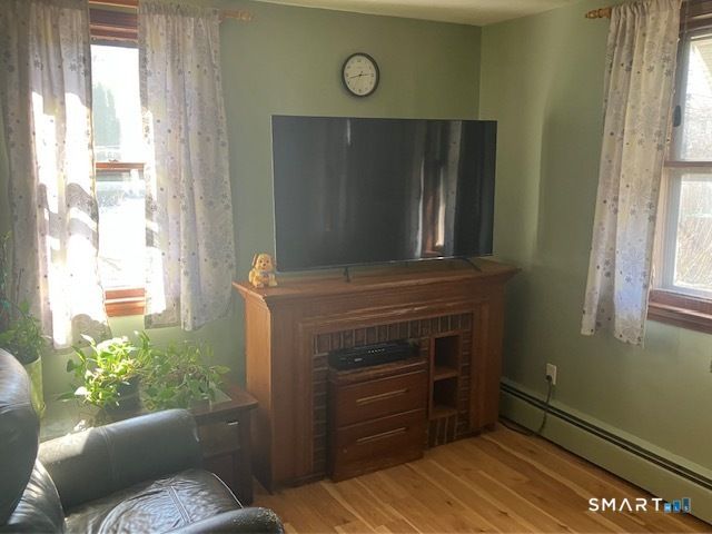 9 Warriner Avenue, Enfield, CT 06082