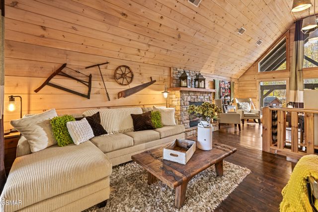 3870 Saddle Brook Way, Sevierville, TN 37862