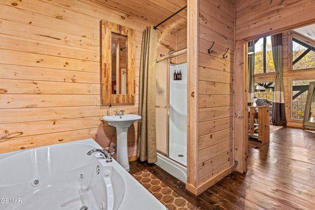 3870 Saddle Brook Way, Sevierville, TN 37862