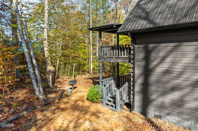 3870 Saddle Brook Way, Sevierville, TN 37862