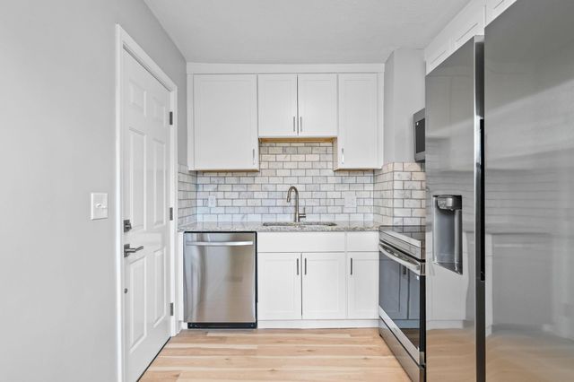 1222 Manchester Avenue, Columbus, OH 43211