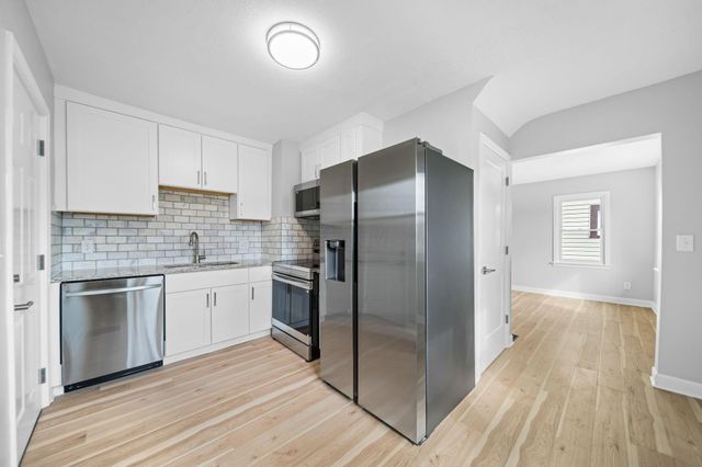 1222 Manchester Avenue, Columbus, OH 43211