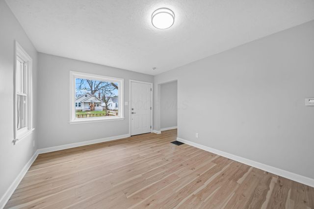 1222 Manchester Avenue, Columbus, OH 43211