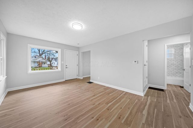 1222 Manchester Avenue, Columbus, OH 43211