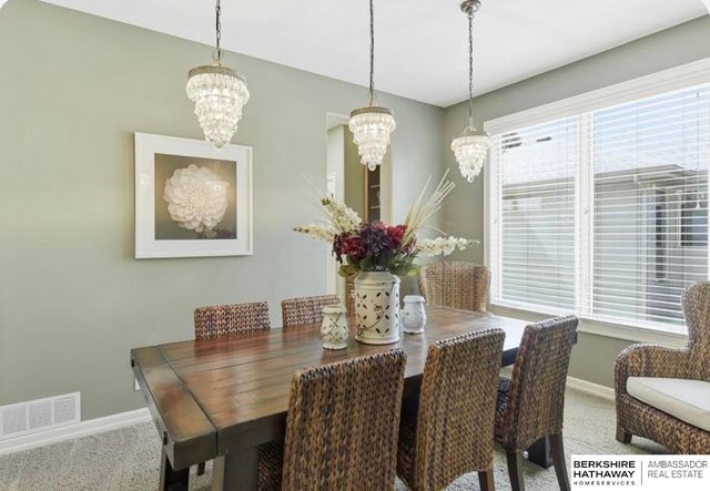 1521 S 195th Circle, Omaha, NE 68130