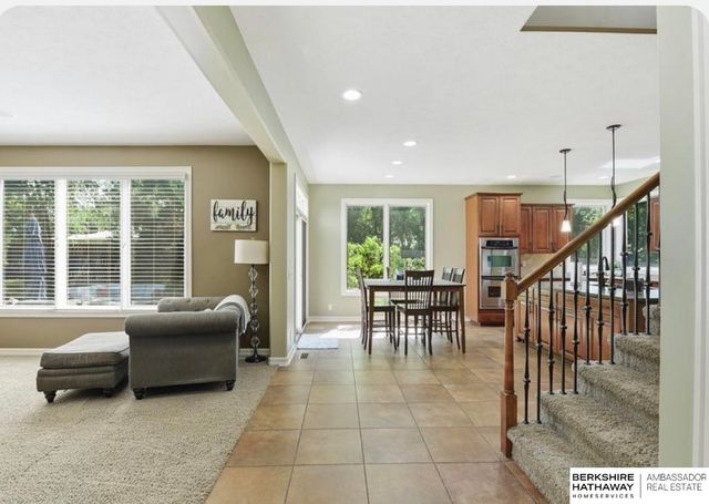 1521 S 195th Circle, Omaha, NE 68130